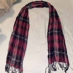 Women’s pink black and gray scarf